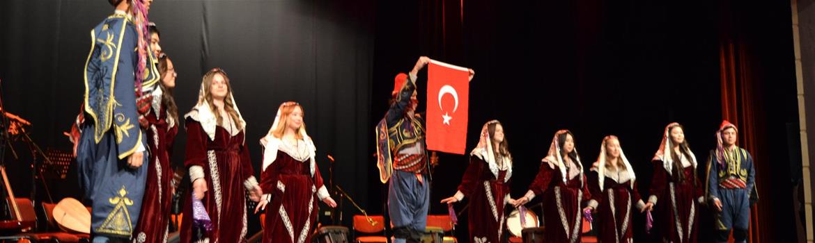 Öğrencilerimizden Türk Kültür Gecesi